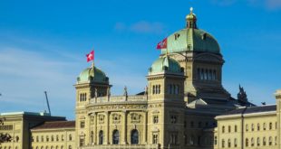 Le gouvernement suisse s&#39;emploie à supprimer les obstacles juridiques au développement de la blockchain Swiss parliament 310x165